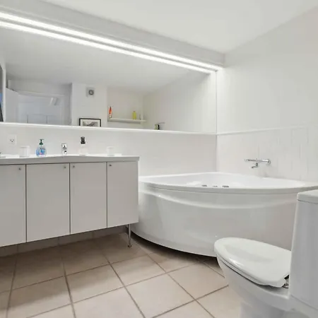 Lovely With Harbor View Apartment Bagenkop