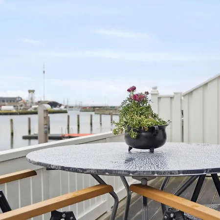Lovely With Harbor View Apartment Bagenkop