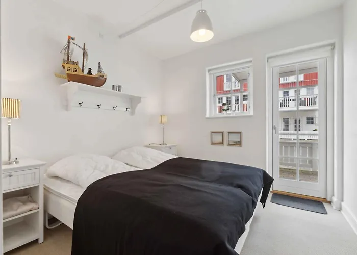 Lovely With Harbor View Apartament Bagenkop